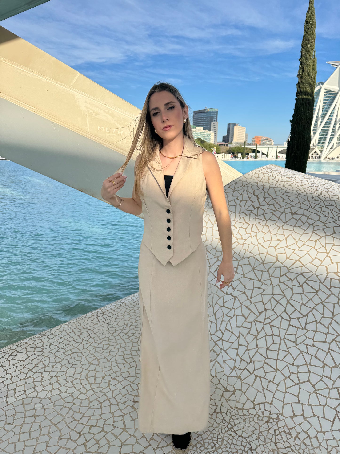 Falda Rebe Beige