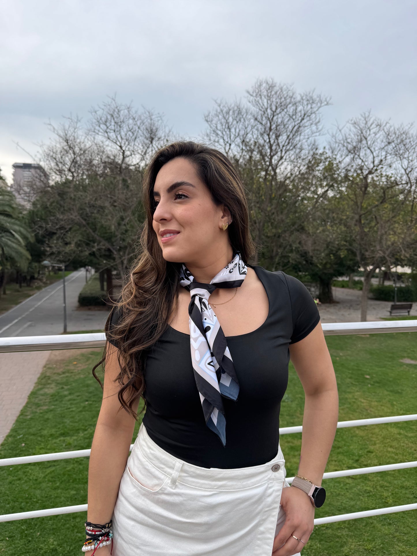 Camiseta Úrsula Negra