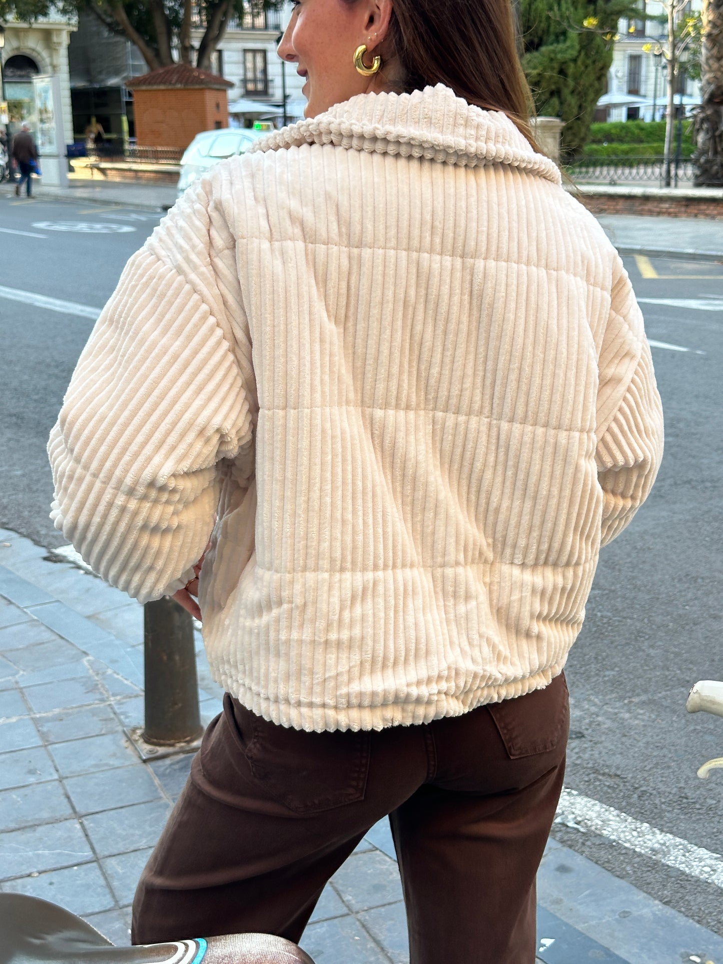 Chaqueta Bomber Iris Beige