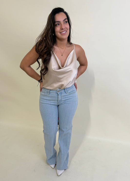 Blusa Lola Satén Beige Talla Grande