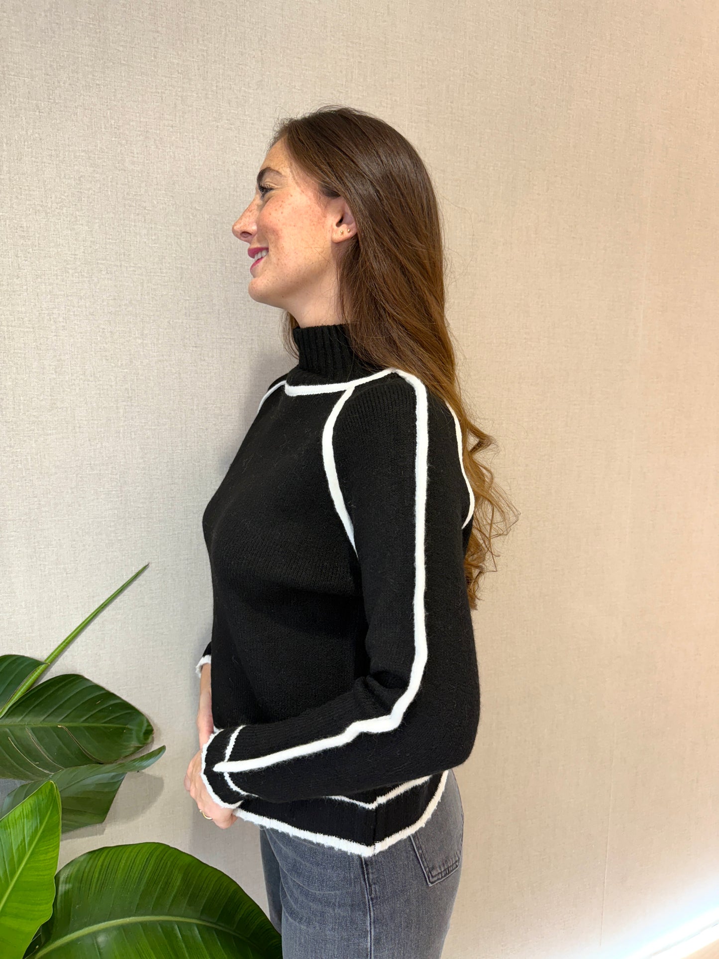 Luisa Black Sweater