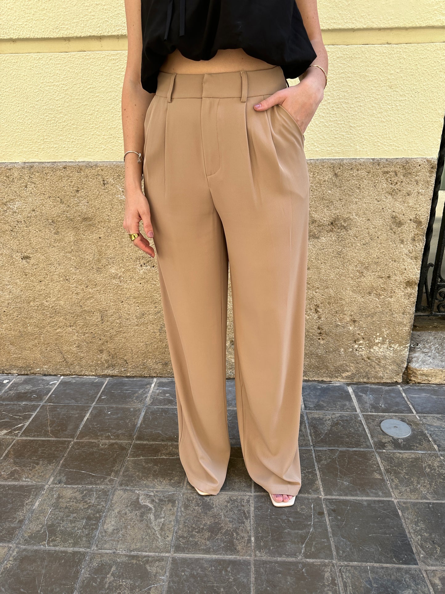 Pantalón Dona Taupe