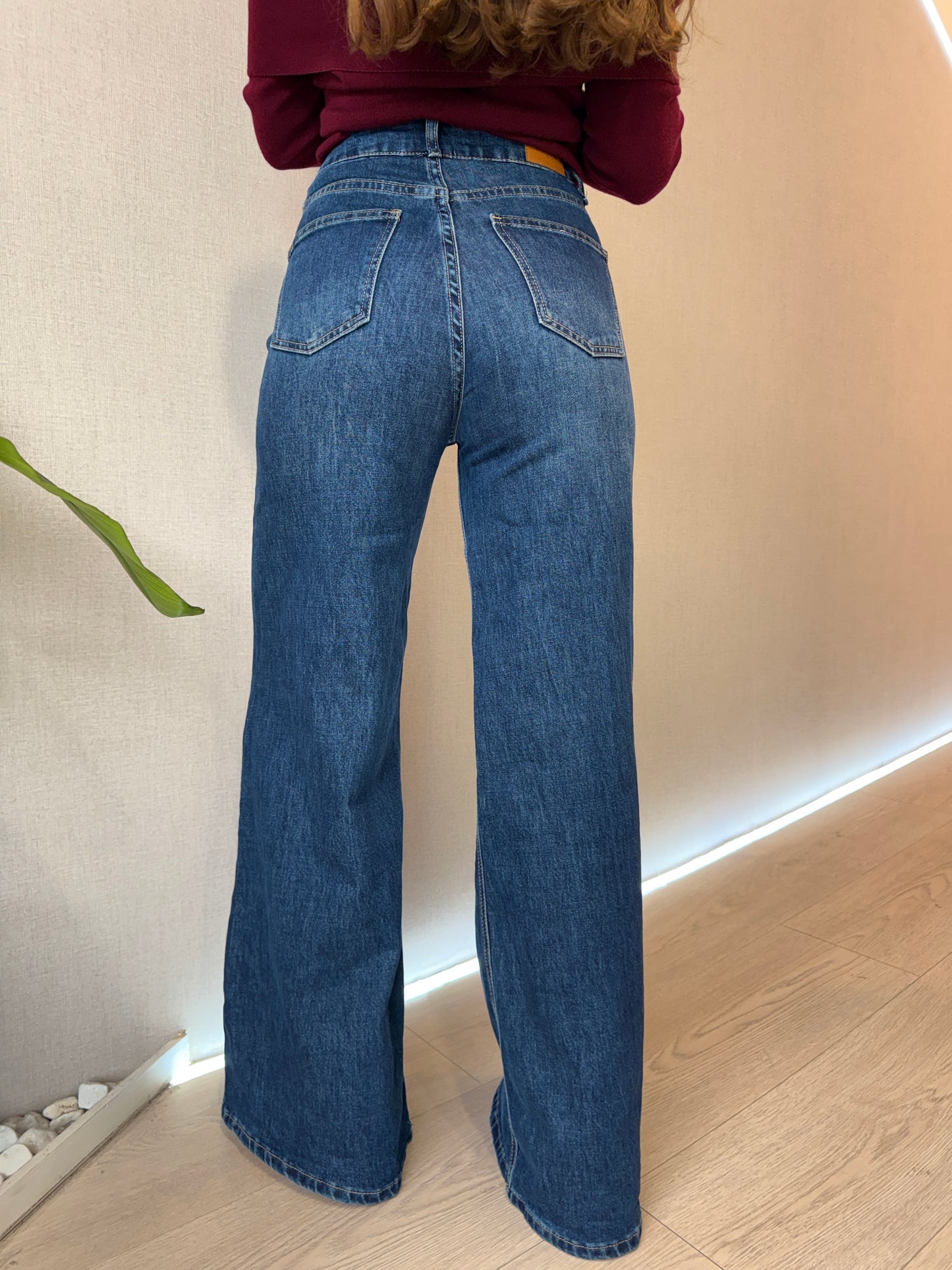 Jean Ana Wide Leg