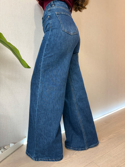 Jean Ana Wide Leg