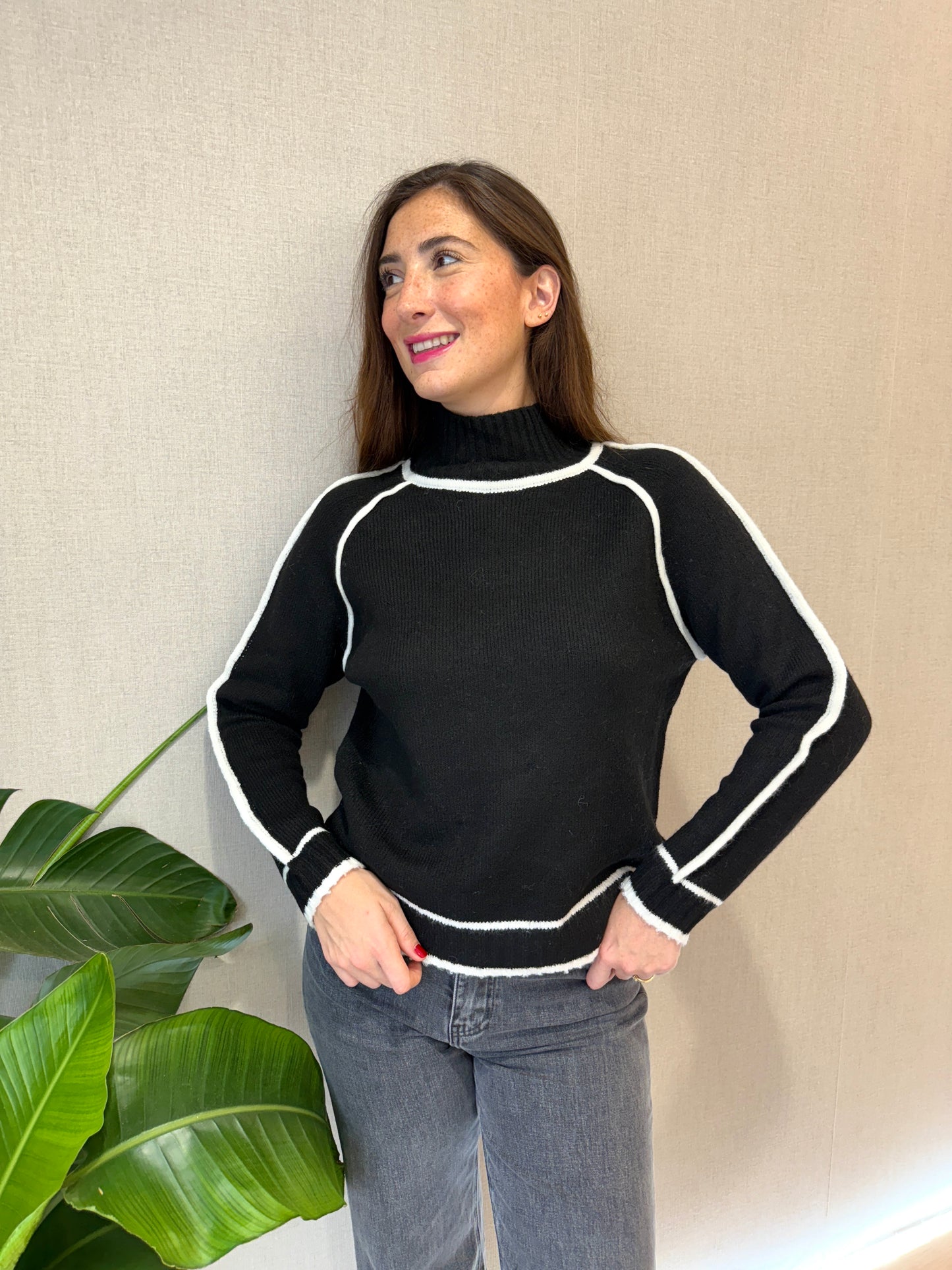 Luisa Black Sweater